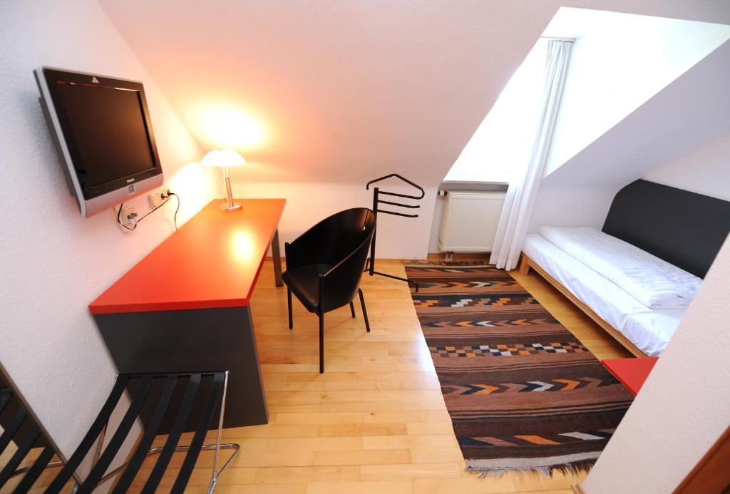 Hotel Am Main Veitshochheim Phòng bức ảnh
